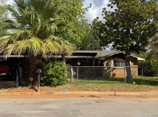 363 William, Pearsall, TX 78061