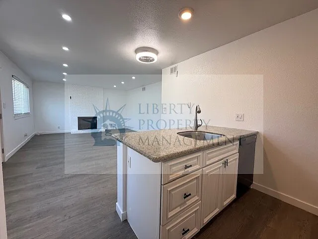 1332 Occidental Ave #1 — Photo 8