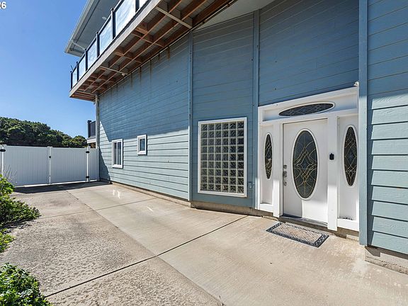 4th image of 1257 7th St SW