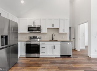 7037 Ridge Ave #303, Philadelphia, PA 19128