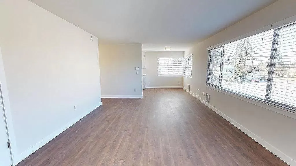 2 bed, 850 sqft, $2,245 — Photo 3