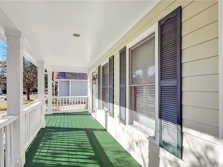 112 Newfield St — Photo 27