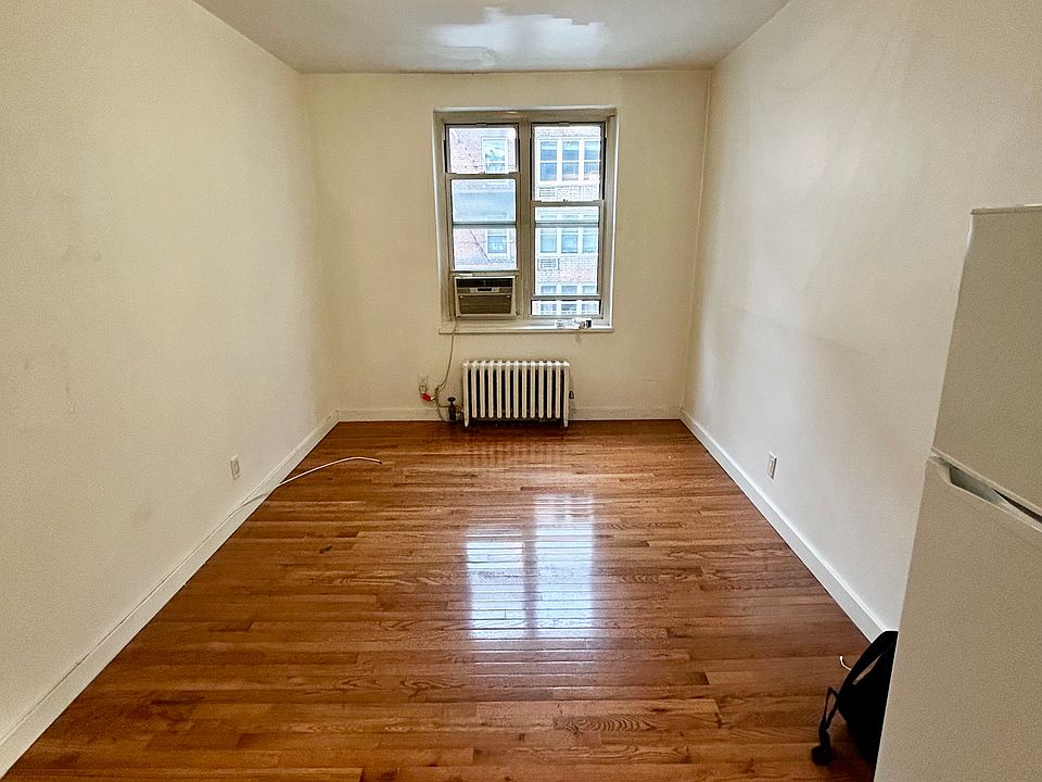 2nd image of 317 W 29th St APT 4B