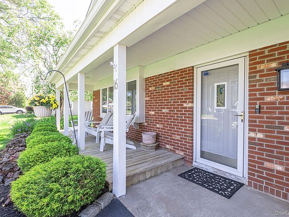4th image of 16 Redwood Lane