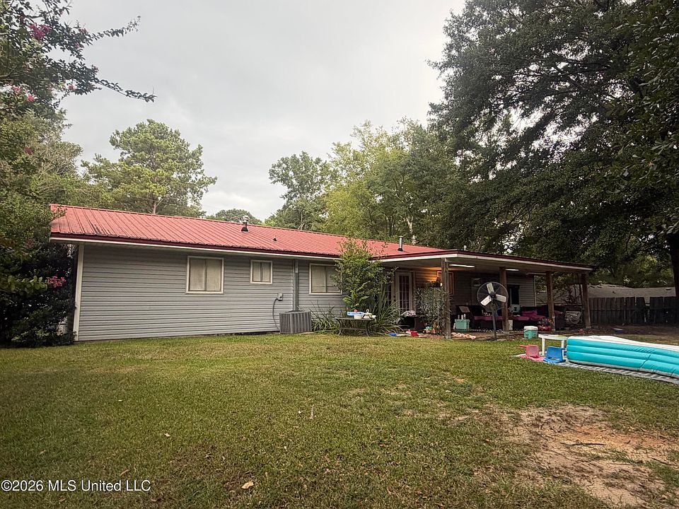 2nd image of 615 Pittman Dr