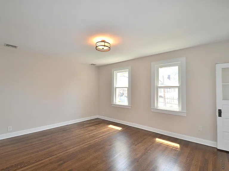 113 Willard St — Photo 6