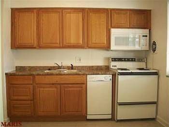 2nd image of 9010 Kammerer Ave