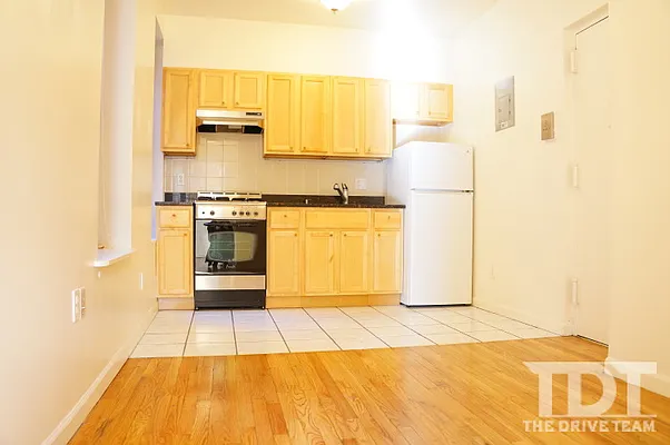 Rented by J Misrahi Realty Corp | media 30