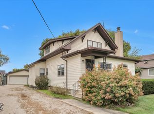 240 E Genessee St, Leland, IL 60531