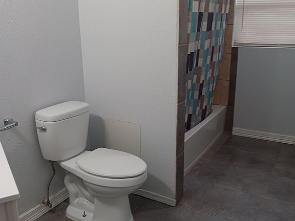 5th image of 502 N Mesa St #502