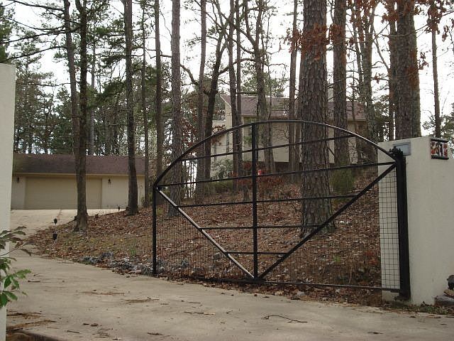2nd image of 31 Southridge Dr