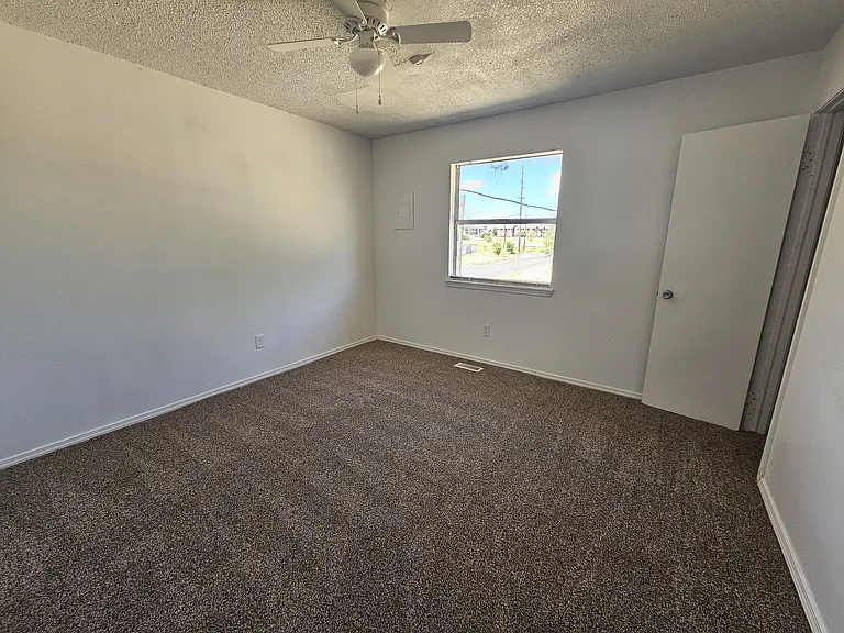 2631 SW H Ave #B — Photo 12