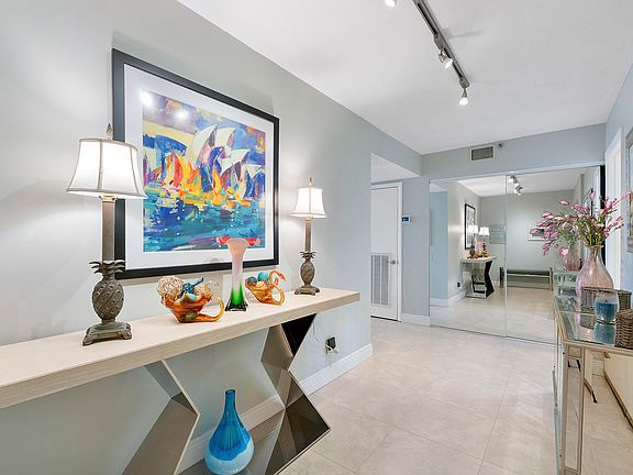 3rd image of 1901 S Ocean Boulevard #401
