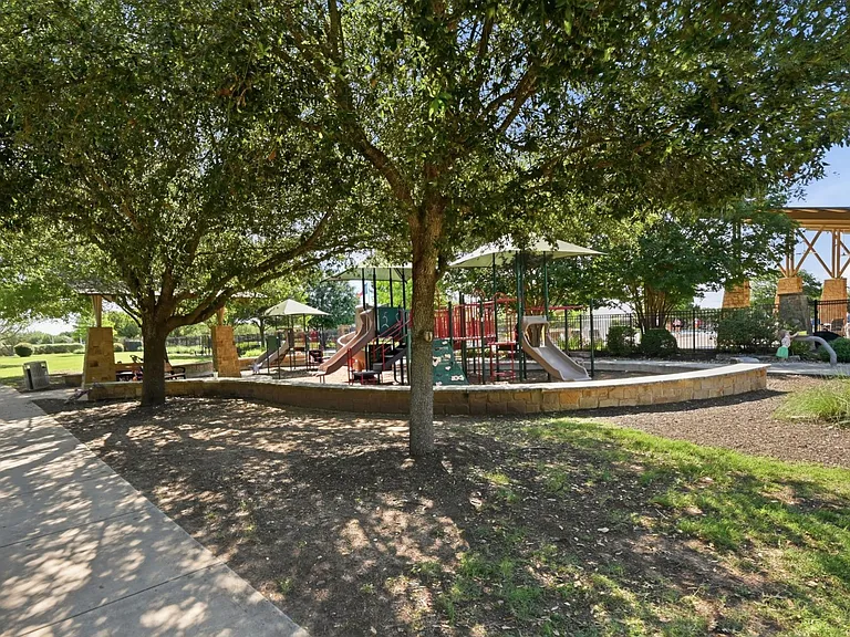 373 Lacey Oak Loop — Photo 38