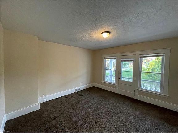5th image of 1374 E 115th St #2