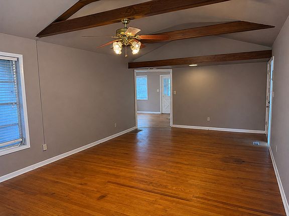 3rd image of 616 Prince Ave