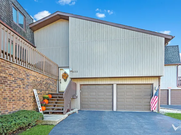 633 High Ridge Rd, Roselle, IL 60172