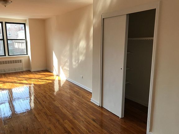 3rd image of 2225 Benson Ave APT 2D