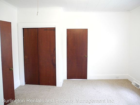 5th image of 1731 E Webb Ave