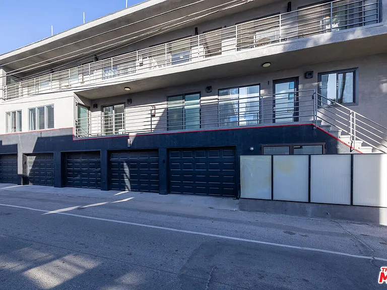 11 24th Ave #3 — Photo 30