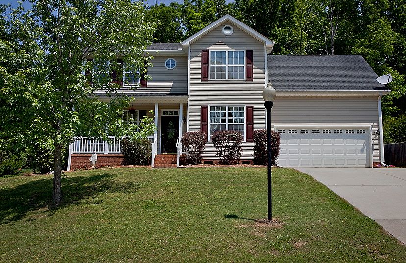 1st image of 108 Glades Ct