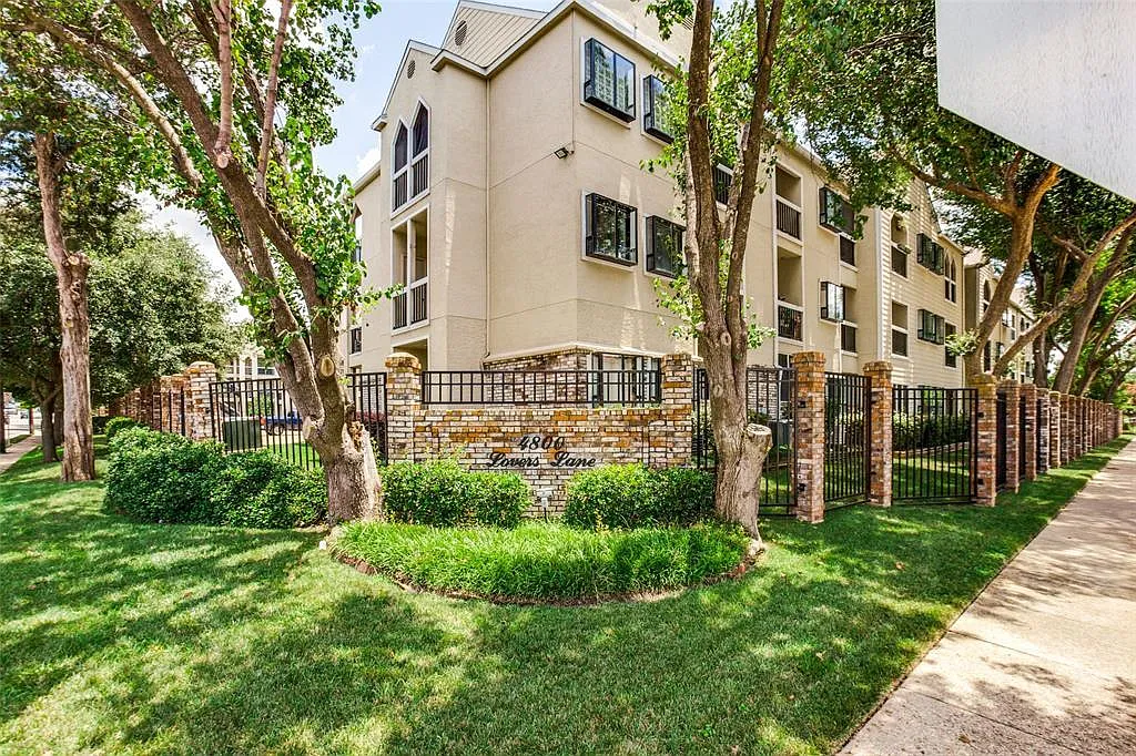 2 bed, 874 sqft, $4,500 — Photo 4