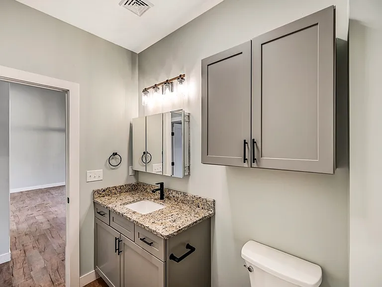629 Prescott Ave #2 — Photo 21