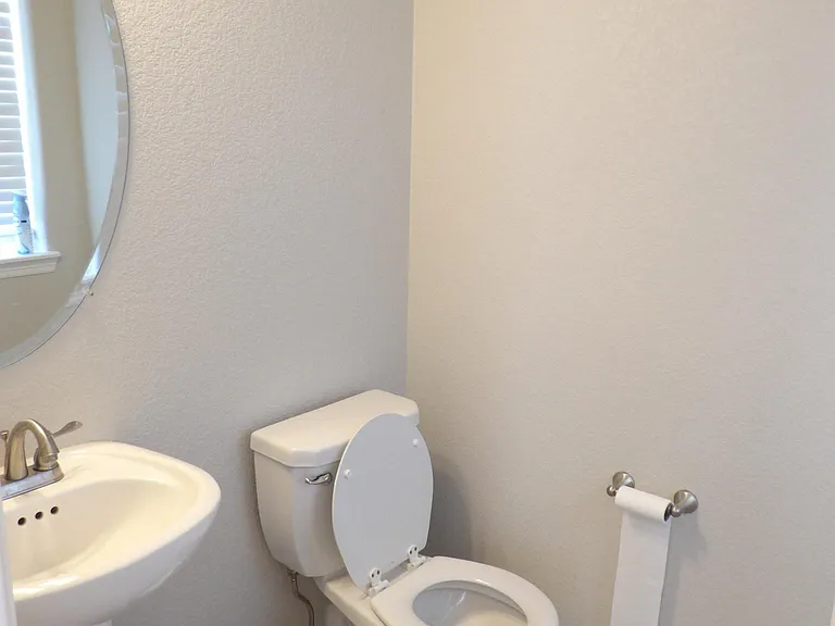 13534 Park Gate Dr — Photo 3