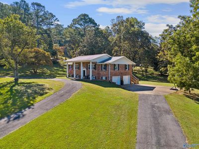 302 Picadilly Dr, Scottsboro, AL, 35768