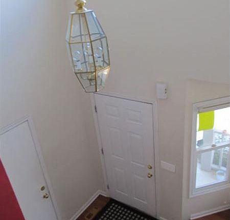 217 spring point foyer