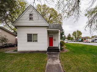 587 E Court St, Blackfoot, ID 83221