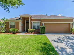 2747 Abbey Grove Dr, Valrico, FL 33594