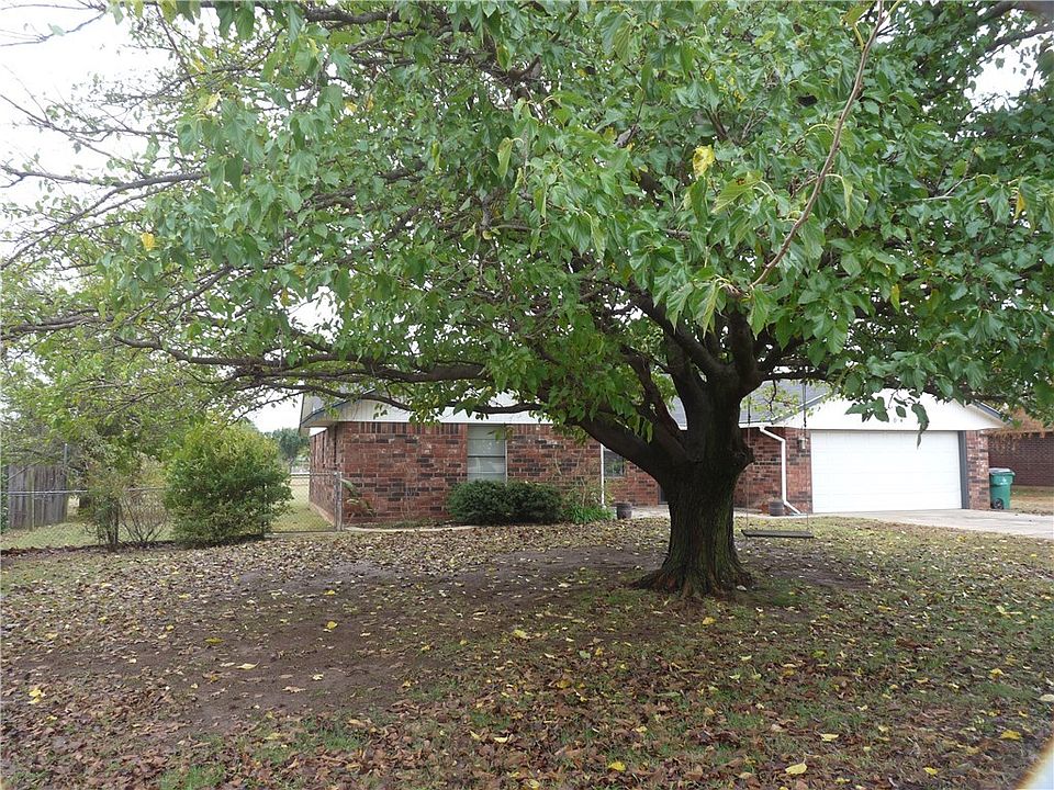 1st image of 2204 Van Buren Ave NE