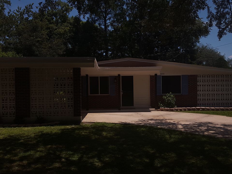 1st image of 2831 NE 16th Dr
