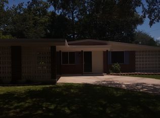 2831 NE 16th Dr, Gainesville, FL 32609