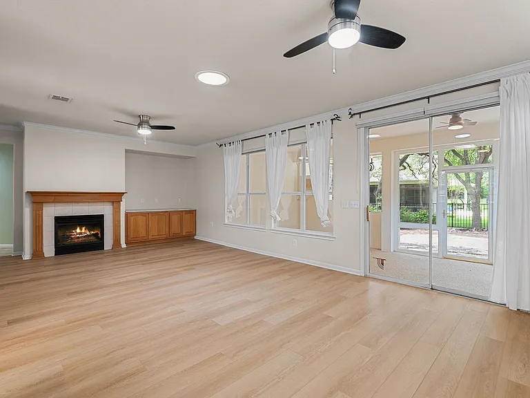 104 Bronco Cir — Photo 9