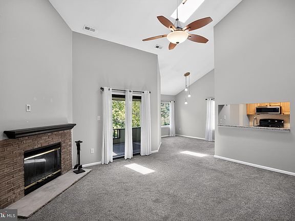 4th image of 131 Haven Ct