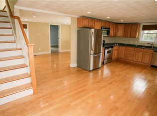 15 Grafton St, Newport, RI 02840