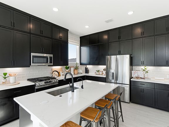 4th image of 20675 Huebner Rd UNIT 518