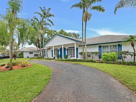 3rd image of 7440 SW 19th St