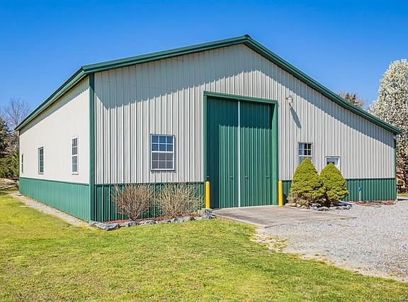 2nd image of 2573 Naylors Beach Rd