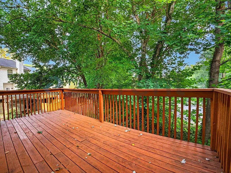 1201 Wedgewood Ct — Photo 4