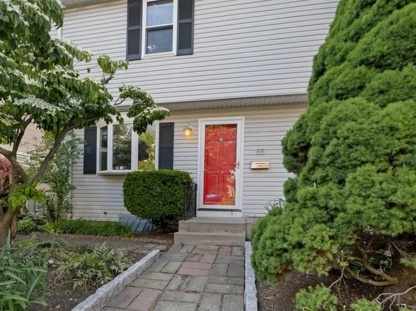 55 Waterhouse St #55, Somerville, MA 02144