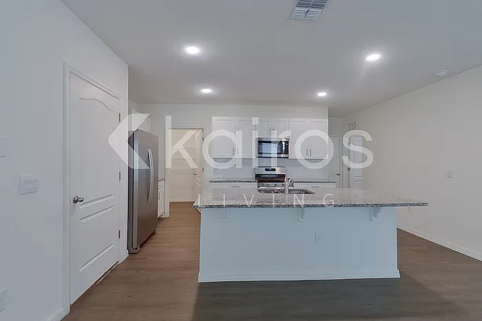 31914 Katelin Cir — Photo 5