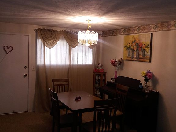 3rd image of 2213 Schenley Ave