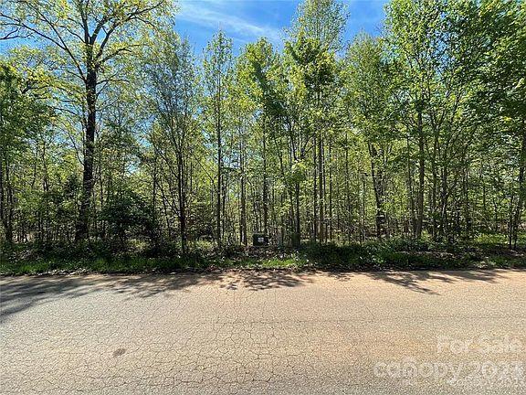 4th image of 126 Valley Springs Dr