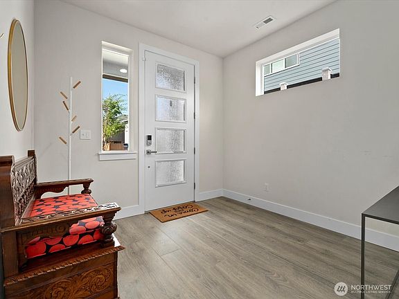 5th image of 18225 17th Avenue W