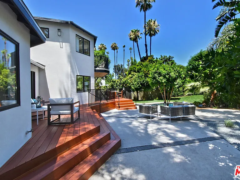 19061 Wells Dr — Photo 46