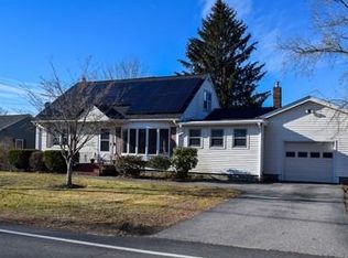 1230 Hildreth St, Dracut, MA 01826