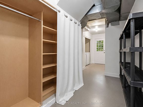 5th image of 423 Everglade Cres